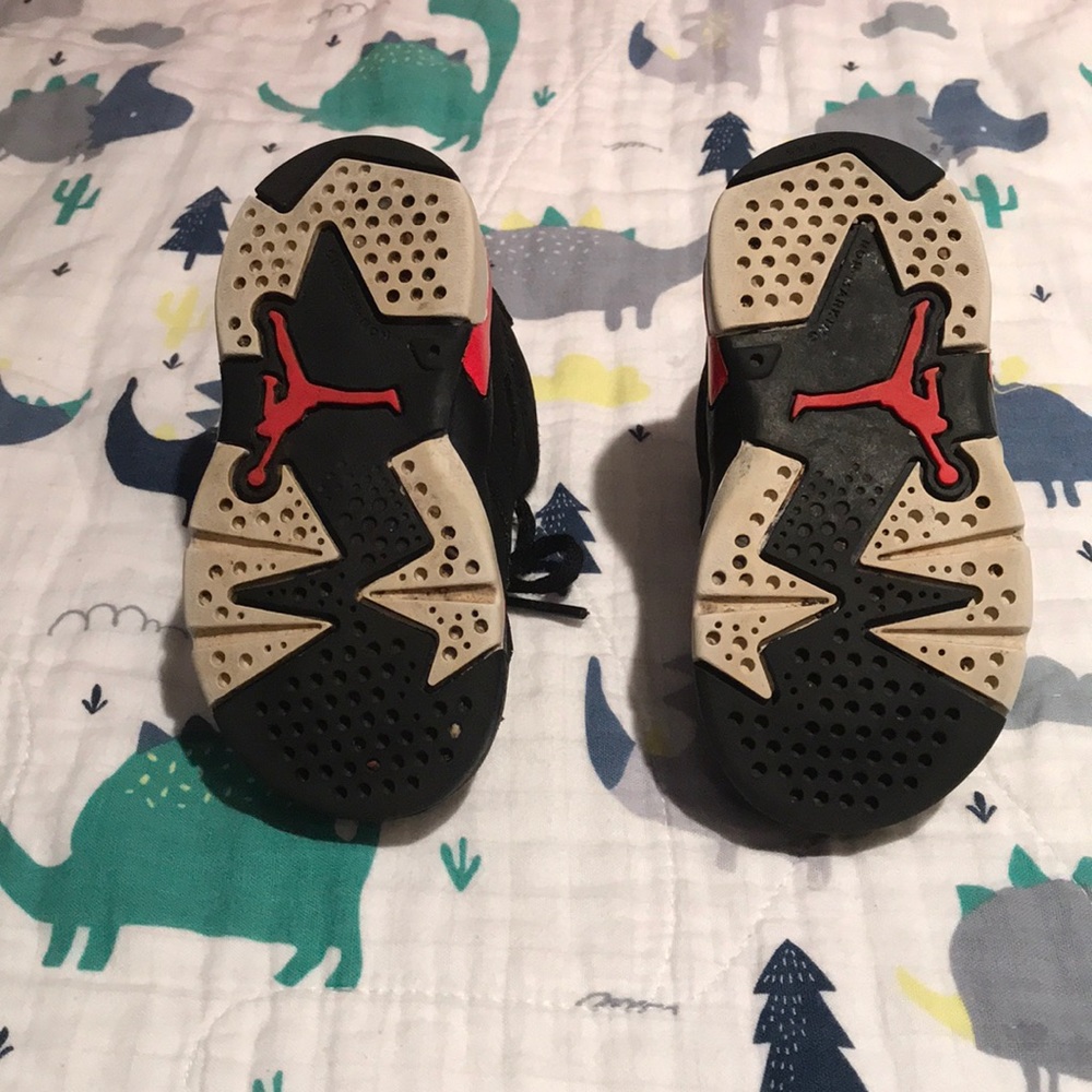 Nike - Picture 4 of 4